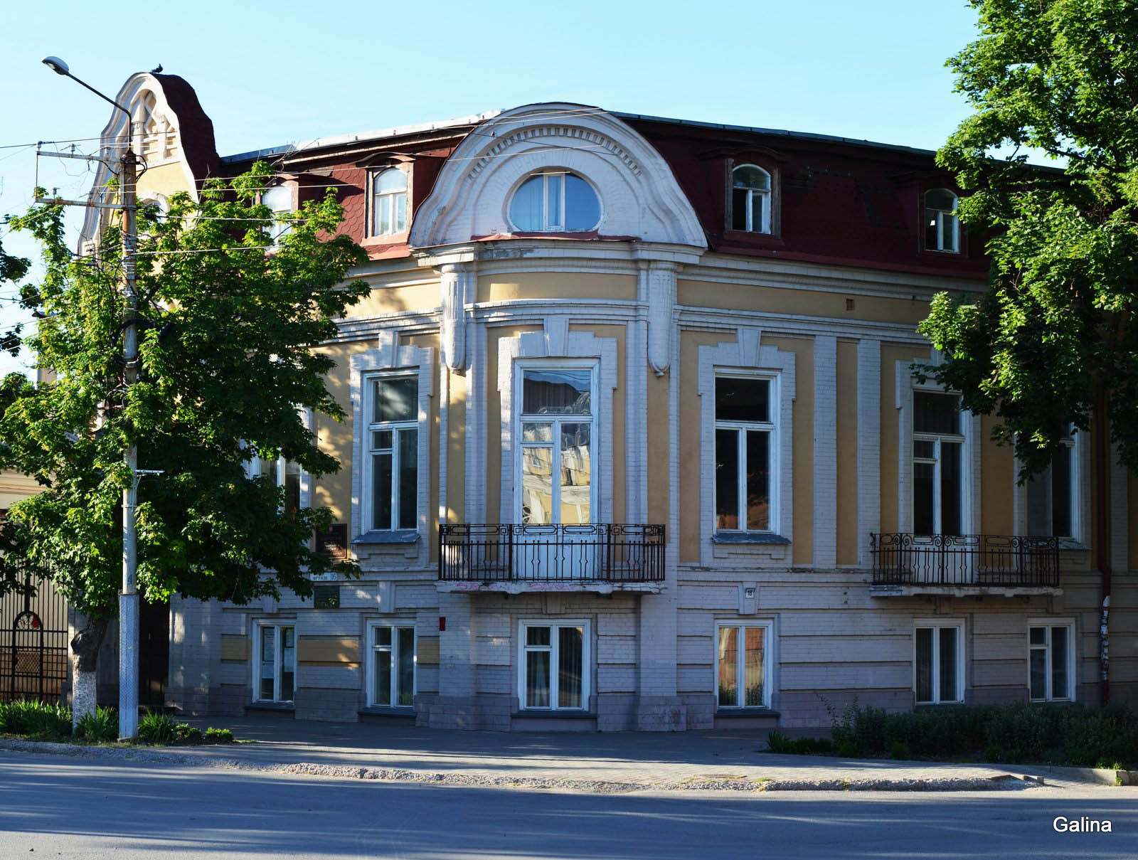 Таганрог фото. Таганрог исторический центр. Старый центр Таганрога. Таганрог особняк Кирсанова. Исторические здания Таганрога.