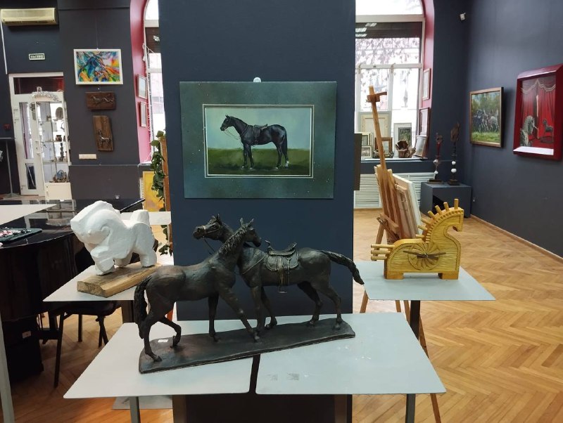 Лошадь в искусстве выставка (1).jpg